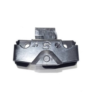 زبانه قفل درصندوق عقب دناودناپلاس 0830301703